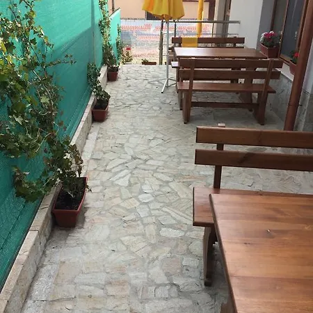 Casa de hóspedes And Bakery Katrin